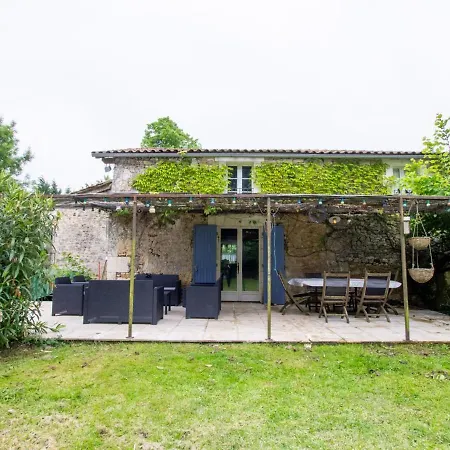 Charmante Maison En Pierre Avec Piscine Privee Chauffee - Fr-1-616-302 * Mareuil (Charente)
