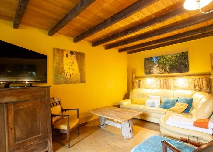 Charmante Maison En Pierre Avec Piscine Privee Chauffee - Fr-1-616-302 Mareuil (Charente)